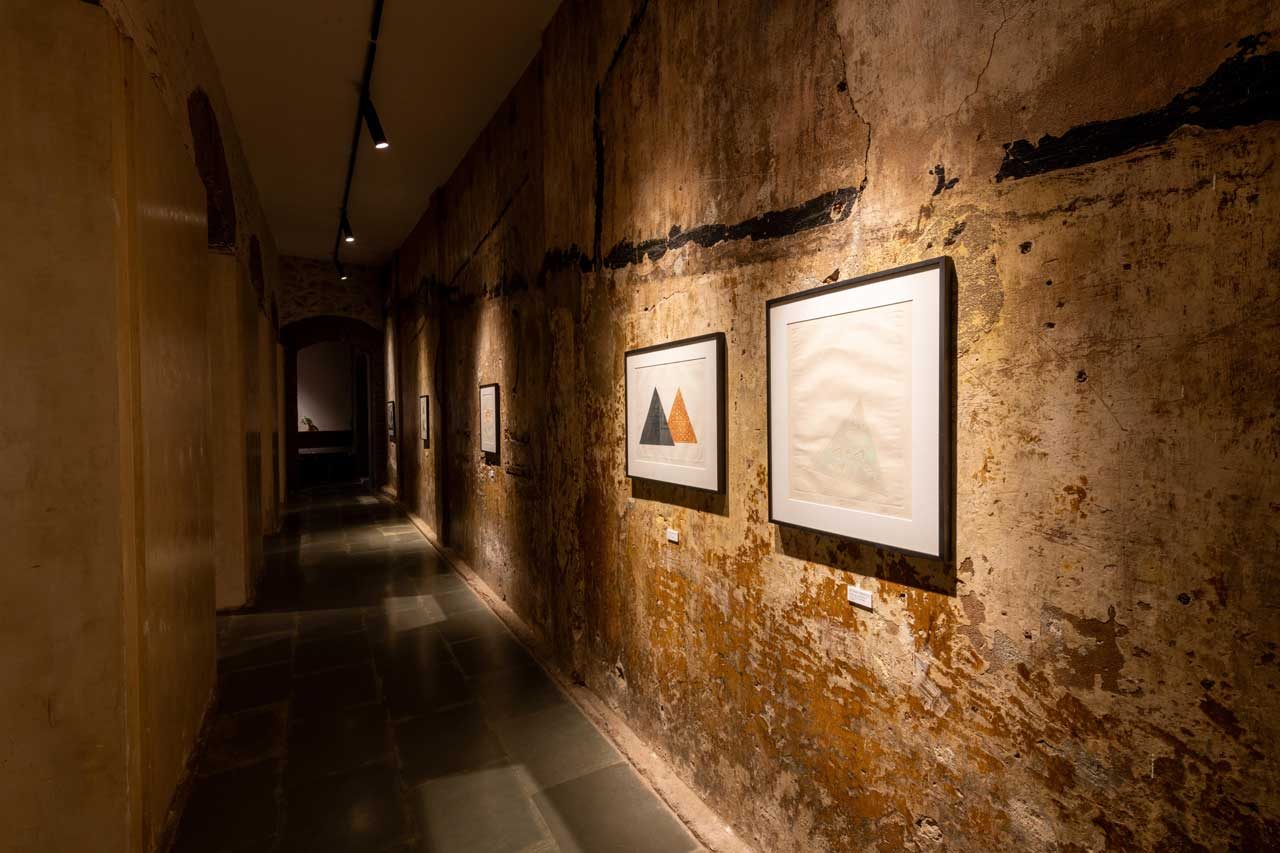 pauls-impressions-installation-shot-11